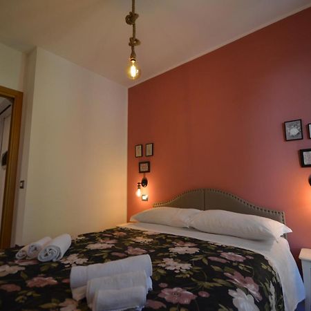 Varennahouse Lory Apt Exterior photo